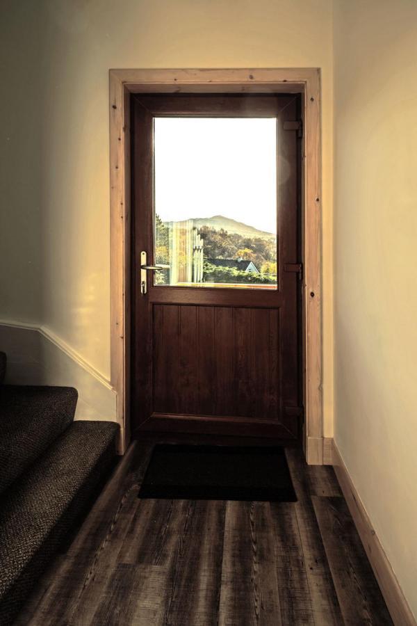 The Walk-Up Apartment Portree Exterior photo