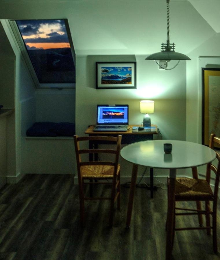The Walk-Up Apartment Portree Exterior photo